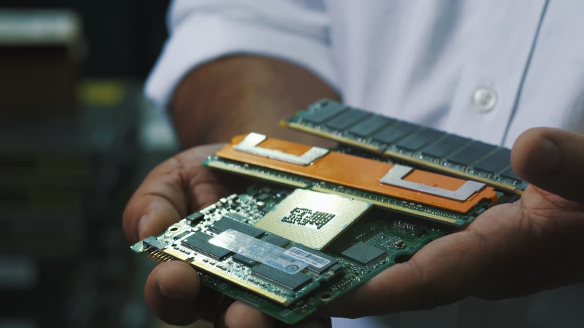 Reuse Technology Group ITAD facility and secure IT asset processing